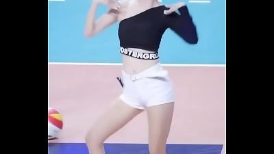 Cheerleader goddess from Korea shows off her sexy body and energetic dance in public