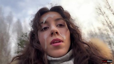 Katty West wants to have sex with her boyfriend in a car in a public place for the last time before they split up.