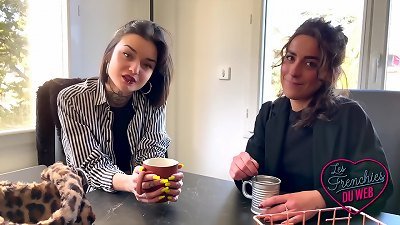 Crystal and Man&eacute;a, two mischievous women who enjoy sexual activities