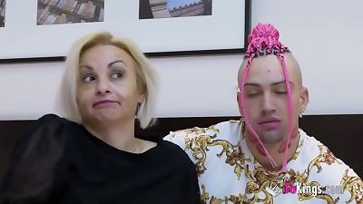 A mature woman from FAKings is looking for young guys to have sex with