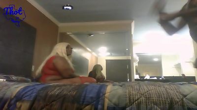 Thick ebony mom on top, showcasing big ass in Texas scene