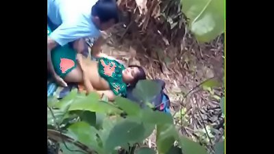 Boyfriend having sex in the jungle and it was recorded.