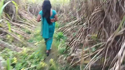 Beautiful wife seduces her husband in the sugarcane field and gives him a hot sex in a public place.