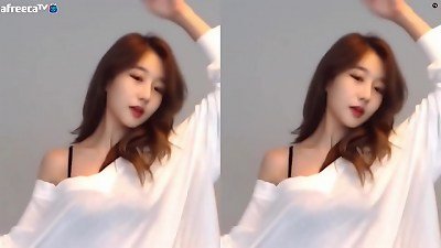 æ€§æ„Ÿçš„ç™½è‰²å’Œä¸°æ»¡çš„å¾é›…çš„èˆžè¹ˆ